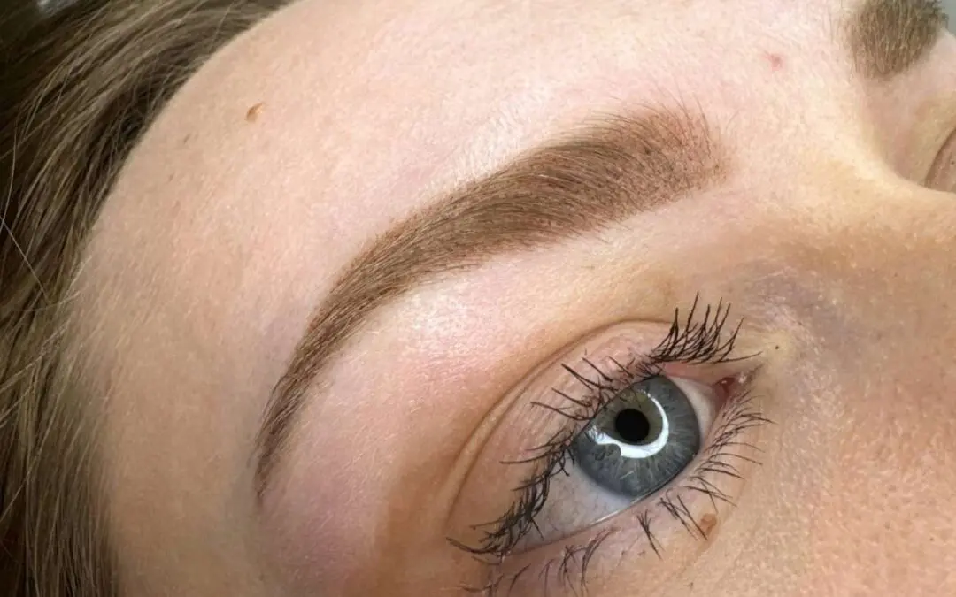 ¿Es la micropigmentación de cejas la solución definitiva para una mirada impecable?
